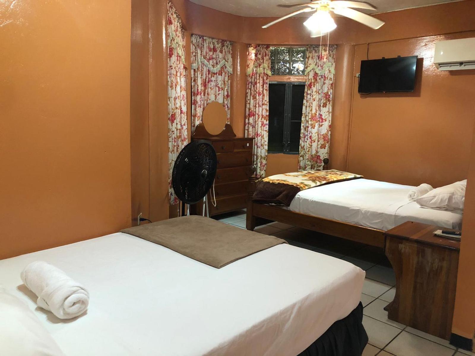 Chaleanor Hotel ダンリガ エクステリア 写真