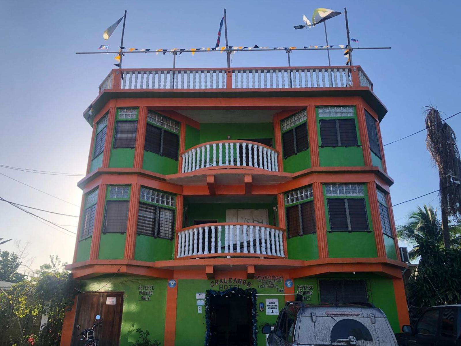 Chaleanor Hotel ダンリガ エクステリア 写真