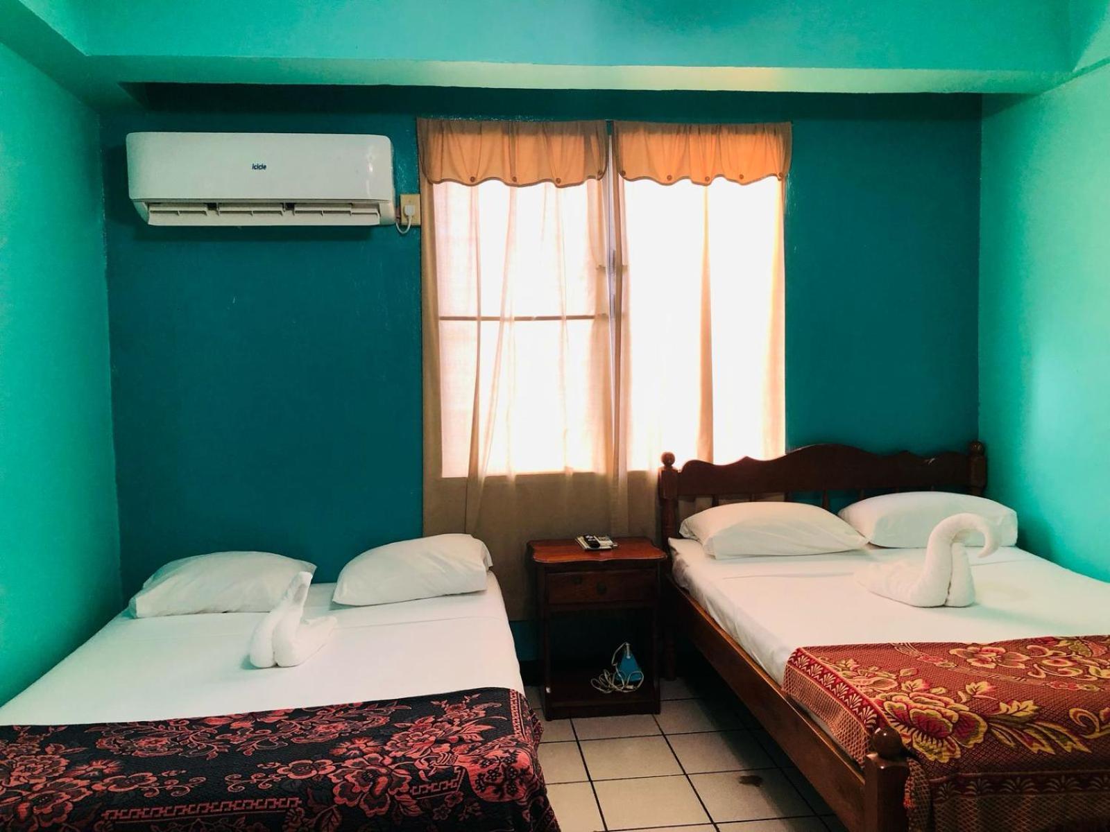 Chaleanor Hotel ダンリガ エクステリア 写真